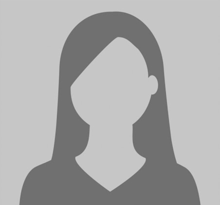 Caroline Cabiallavetta Sisini, Arztsekretärin bei NeuroSpineZürich Portraitfoto von Caroline Cabiallavetta Sisini, Arztsekretärin bei NeuroSpineZürich