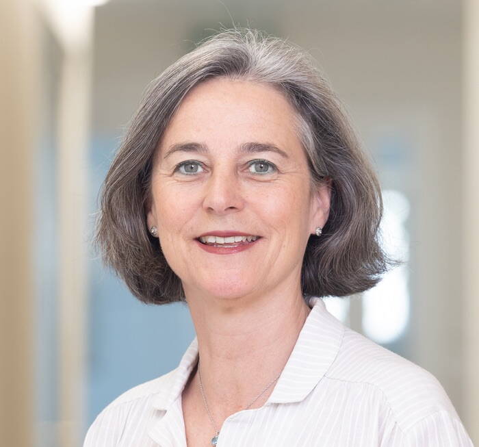 Dr Susanne Valentin-Katzorke, Rheumatology consultant FMH, Cooperation partner of NeuroSpineZürich Portrait photo of Dr Susanne Valentin-Katzorke, Rheumatology consultant FMH, Cooperation partner of NeuroSpineZürich